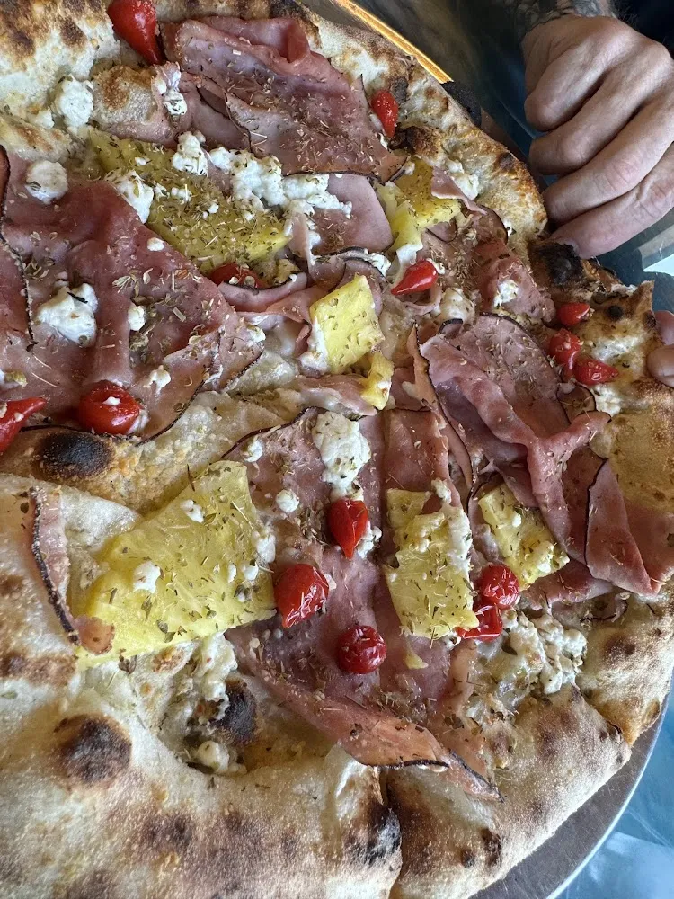 Hawaiian Pizza