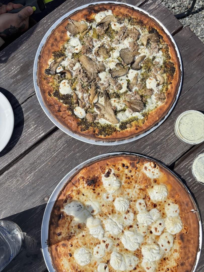 Groundling Pizza Co.